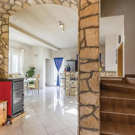 Beautiful In With Kitchen